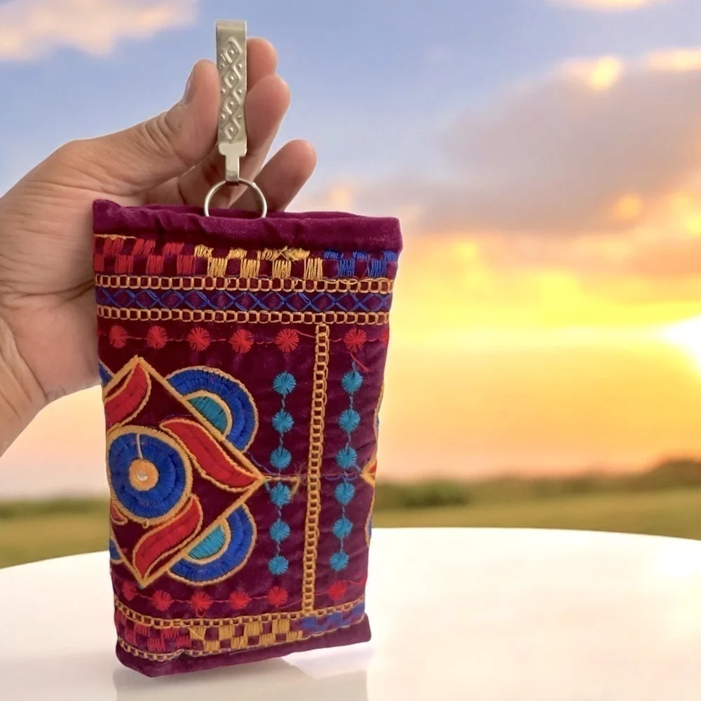 Traditional Ethnic Asian Velvet Mobile / Money Purse/ Bag w/Flower Embroidery